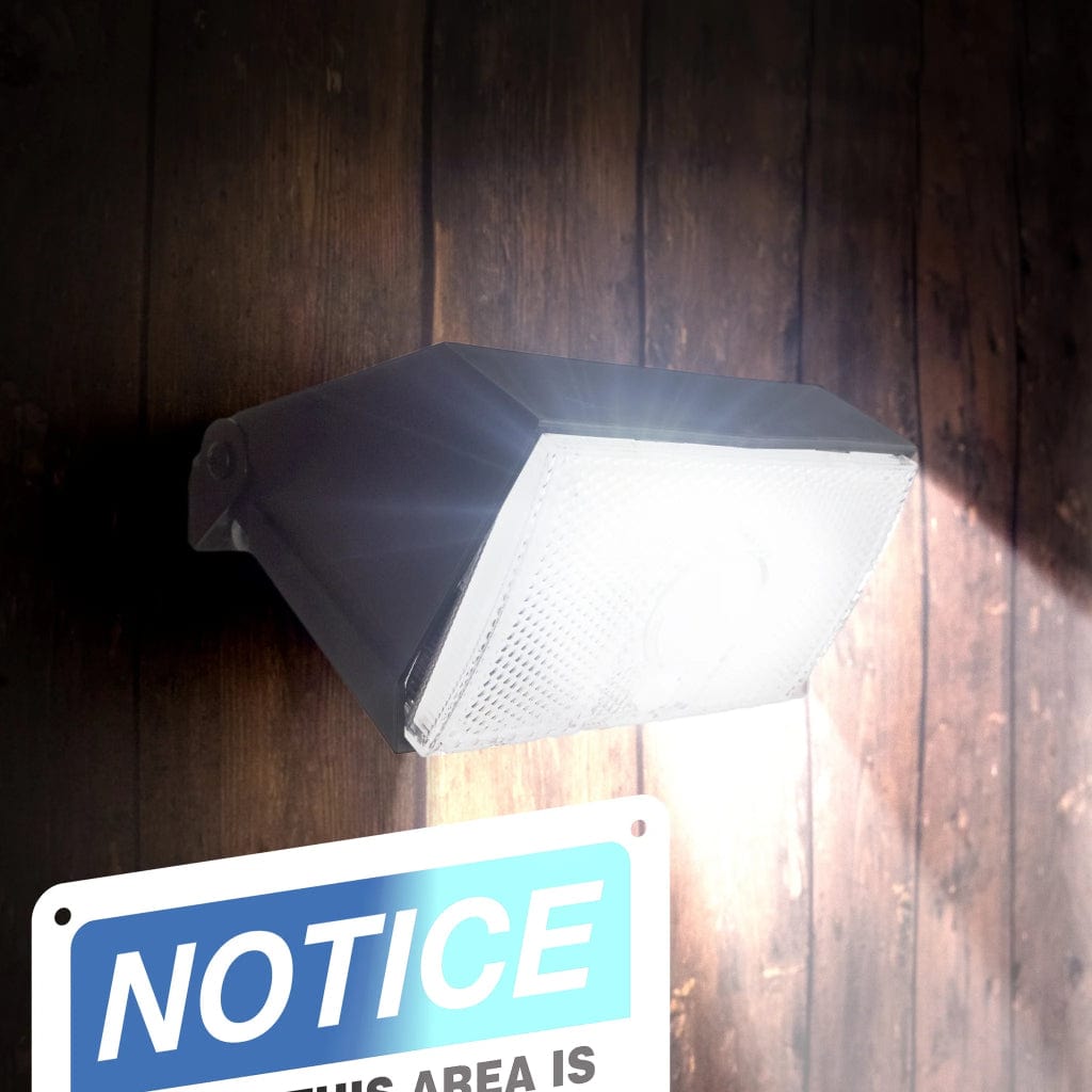 8570 Wagan Tech 1000 Lumen Solar Wall Light | IP65 Rated | Monocrystalline Solar Panel