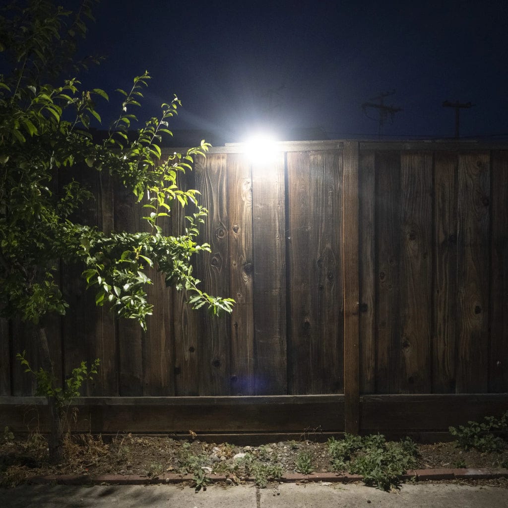 8570 Wagan Tech 1000 Lumen Solar Wall Light | IP65 Rated | Monocrystalline Solar Panel
